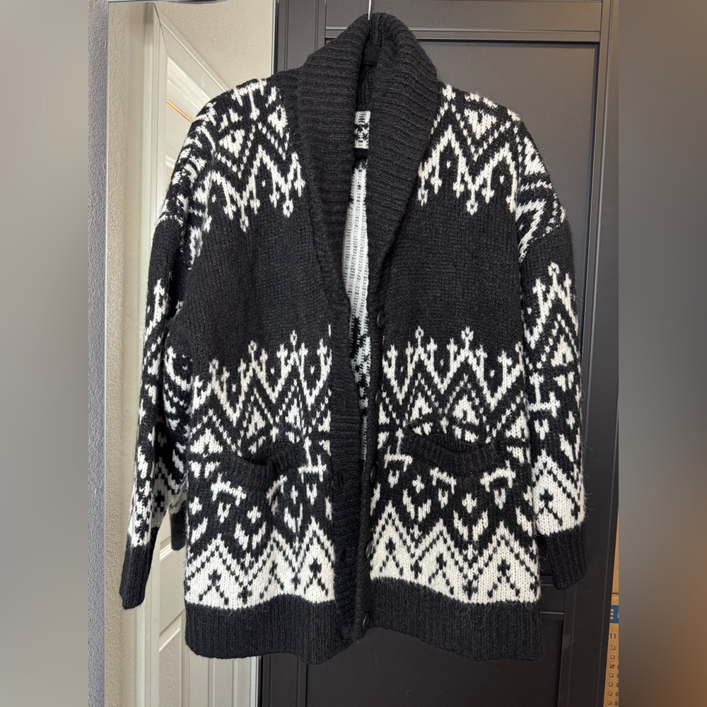 EUC Old Navy thick sweater